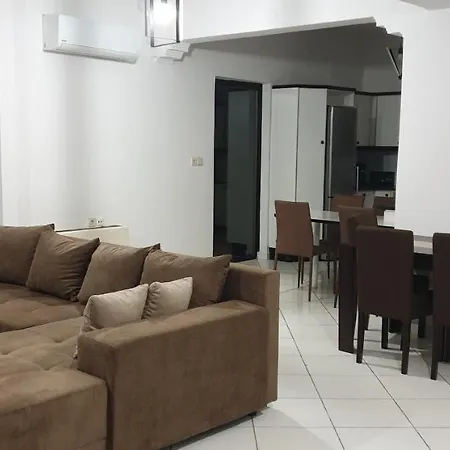 Deluxe Center With Balcony * La Canea